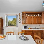 Charming Tedi With Sea View Apartamento