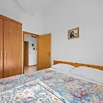 Charming Tedi With Sea View Apartamento Vodnjan