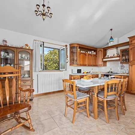 Charming Tedi With Sea View Apartment Vodnjan