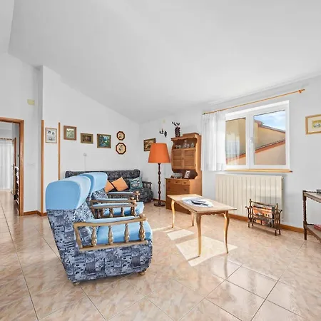 Charming Tedi With Sea View Apartment