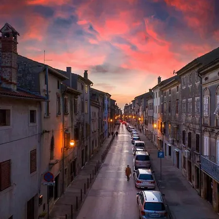 Charming Tedi With Sea View Apartment