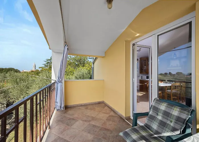 Apartman Charming Tedi With Sea View
