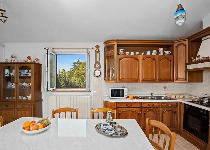Charming Tedi With Sea View Apartman
