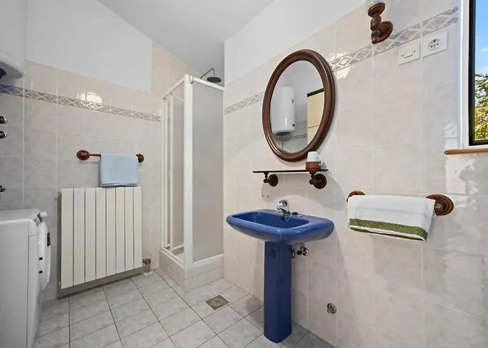 Charming Tedi With Sea View