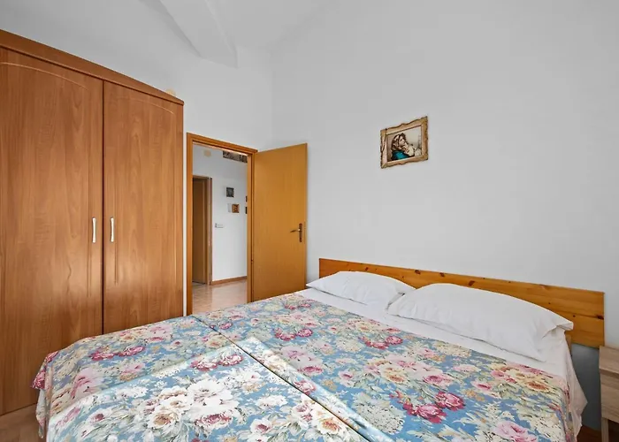 Charming Tedi With Sea View Apartman Vodnjan