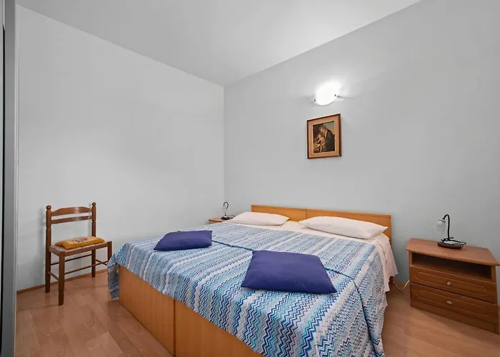 Charming Tedi With Sea View